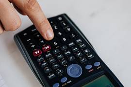 Болеслав Каленский об уровне заработной платы в регионах и их повышении в эфире "Вечерний Абзац"